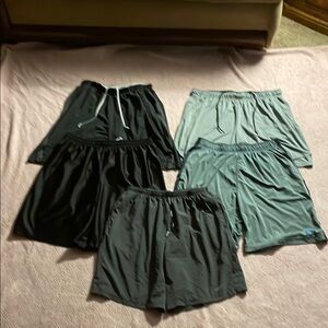 Nike shorts bundle XL/L